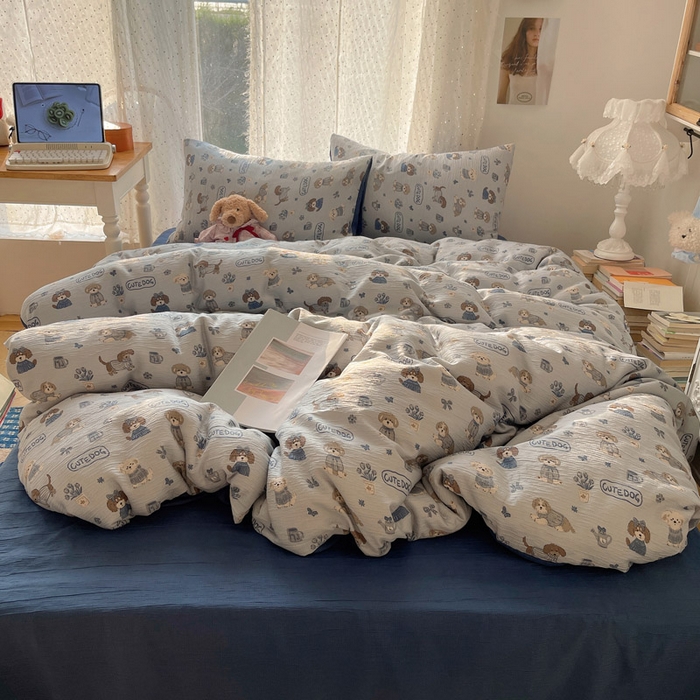 91家纺网 家纺一手货源 找家纺 温眠家纺 2026新款亲肤舒适甄选三层纱印花套件系列四件套 复古修狗