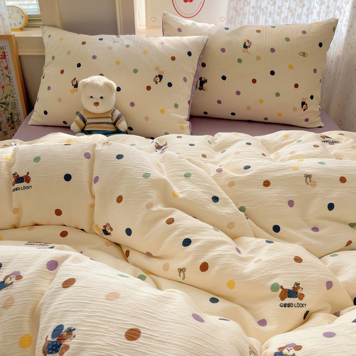 91家纺网 家纺一手货源 找家纺 温眠家纺 2026新款亲肤舒适甄选三层纱印花套件系列四件套 糖豆腊肠狗