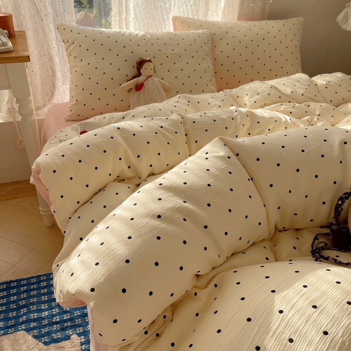 91家纺网 家纺一手货源 找家纺 温眠家纺 2026新款亲肤舒适甄选三层纱印花套件系列四件套 小黑豆