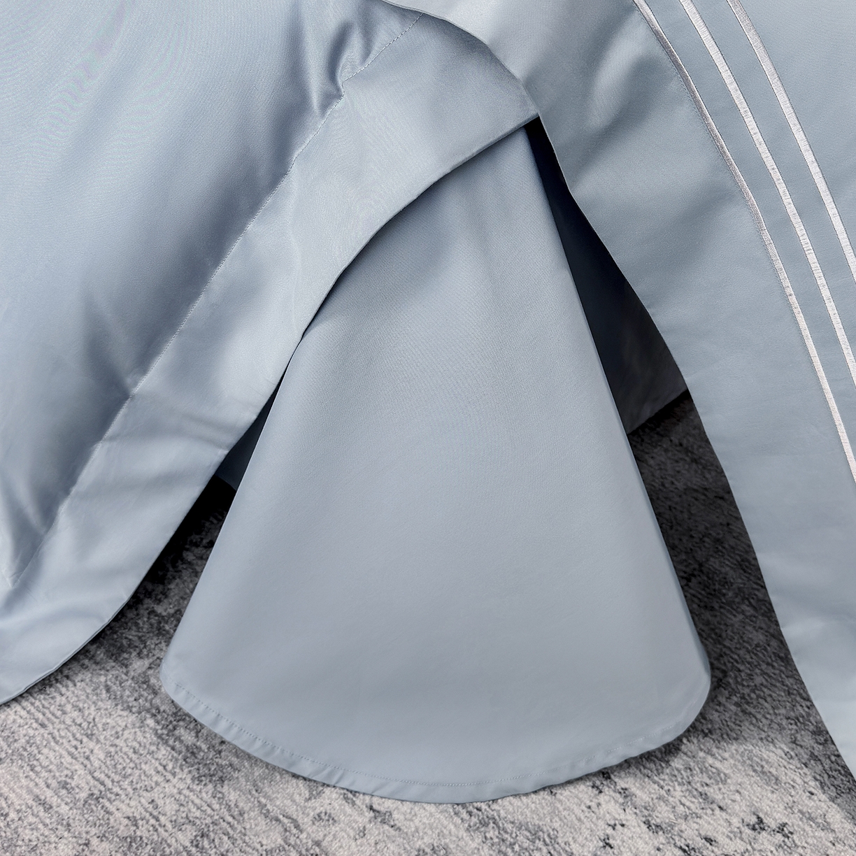 91家纺网 家纺一手货源 找家纺 星蕴家纺 2026新款贡缎长绒棉纯棉四件套-简爱 简爱-云山蓝