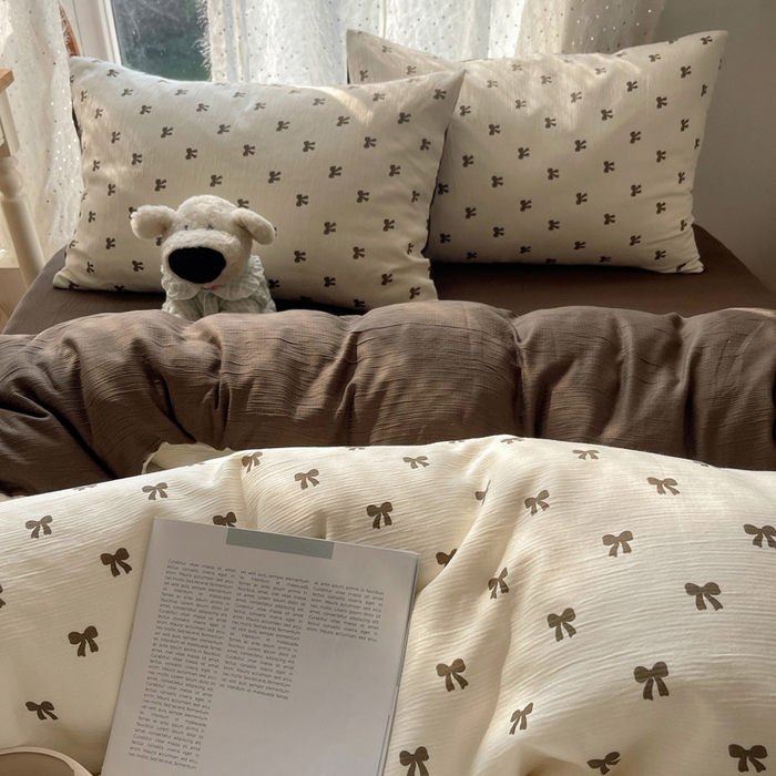 91家纺网 家纺一手货源 找家纺 温眠家纺 2026新款亲肤舒适甄选三层纱印花套件系列四件套 碱水结