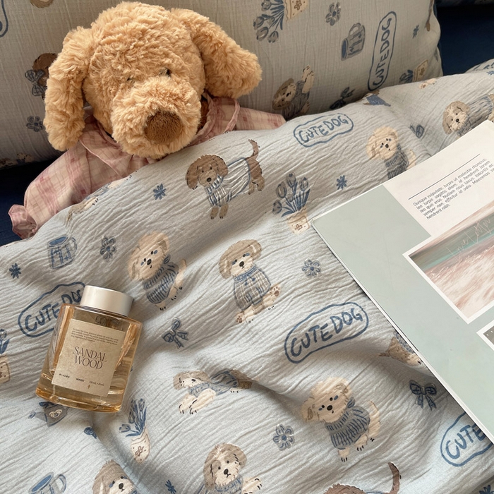 91家纺网 家纺一手货源 找家纺 温眠家纺 2026新款亲肤舒适甄选三层纱印花套件系列四件套 复古修狗