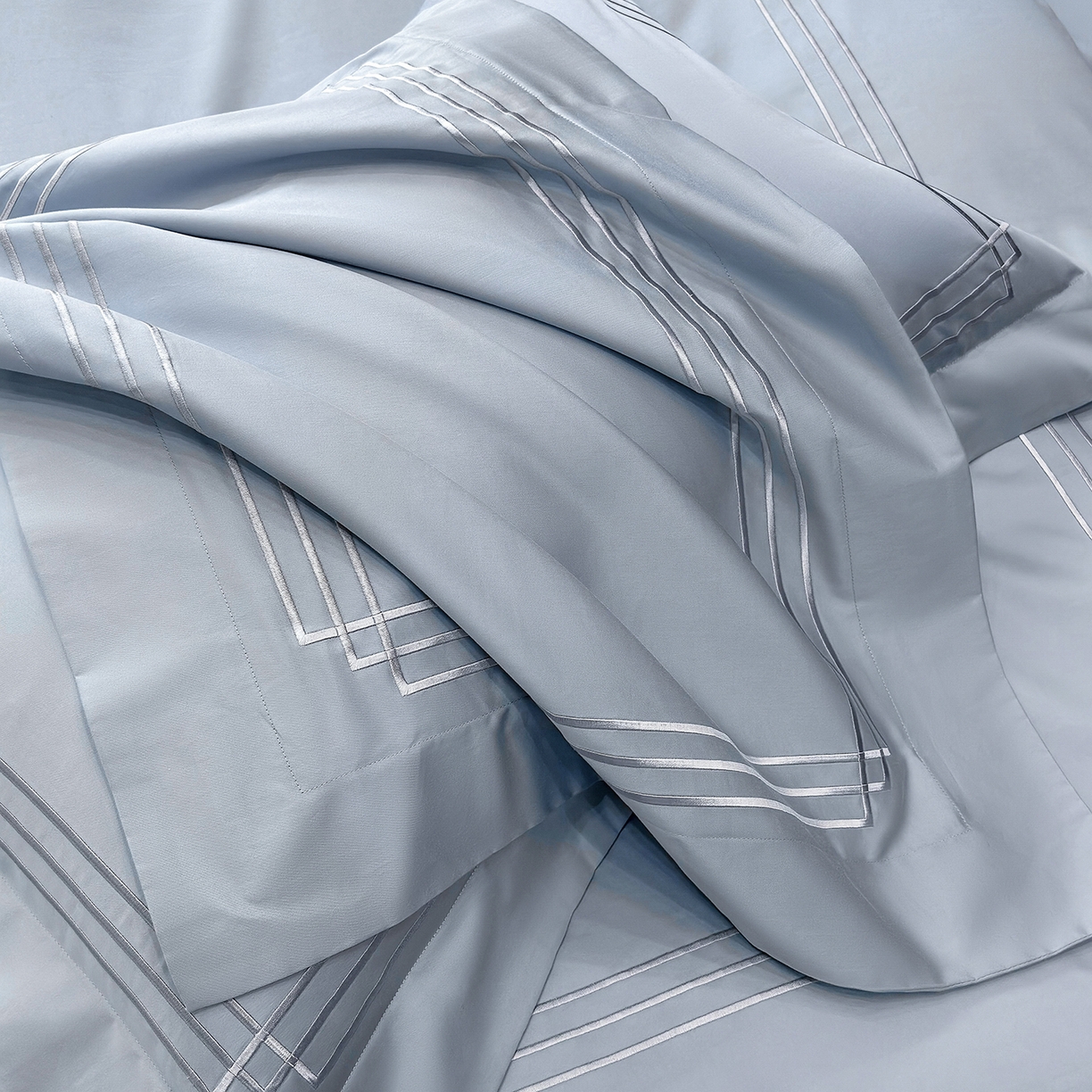 91家纺网 家纺一手货源 找家纺 星蕴家纺 2026新款贡缎长绒棉纯棉四件套-简爱 简爱-云山蓝