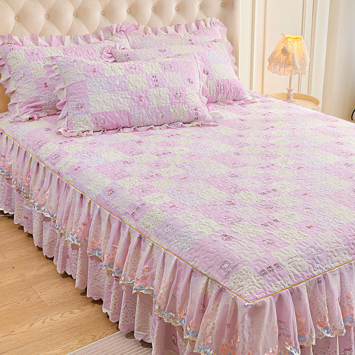 91家纺网 家纺一手货源 找家纺 小雨家纺 2026新款木棉皱皱纱加棉床裙床罩三件套花边被套 粉布布-樱花粉