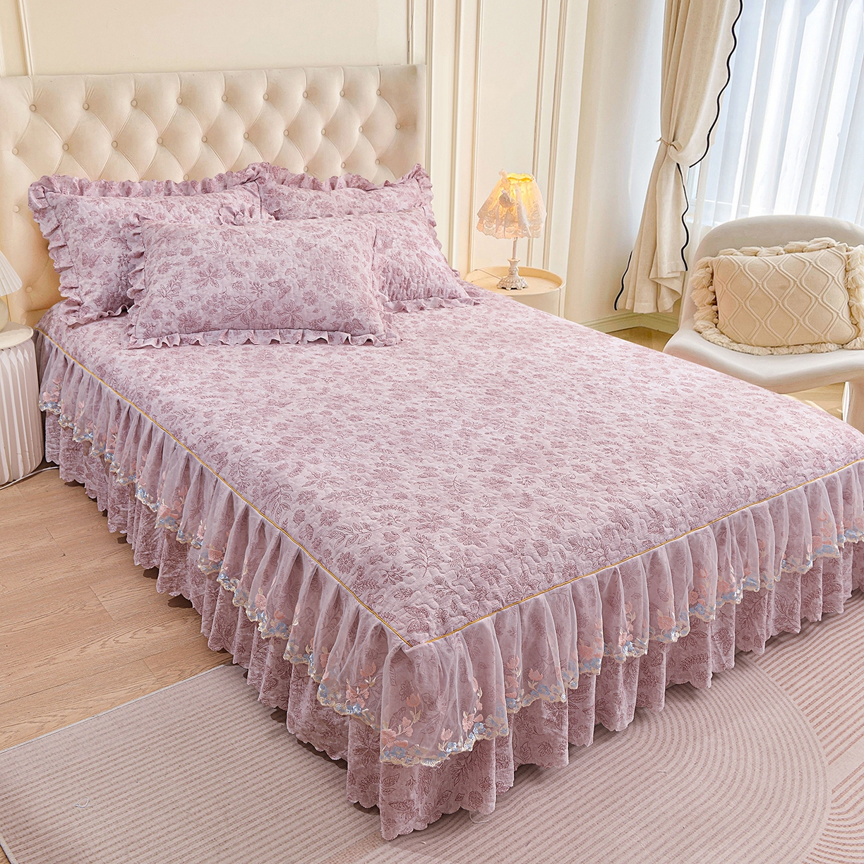 91家纺网 家纺一手货源 找家纺 小雨家纺 2026新款木棉皱皱纱加棉床裙床罩三件套花边被套 蝶舞花间-豆沙