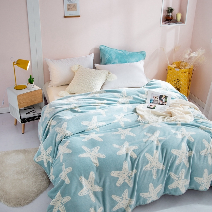 91家纺网 家纺一手货源 找家纺 总来菲毛毯 2025新款270克法莱绒毛毯印花珊瑚绒毯子加厚法兰绒休闲毯