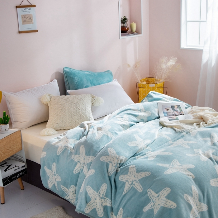 91家纺网 家纺一手货源 找家纺 总来菲毛毯 2025新款270克法莱绒毛毯印花珊瑚绒毯子加厚法兰绒休闲毯