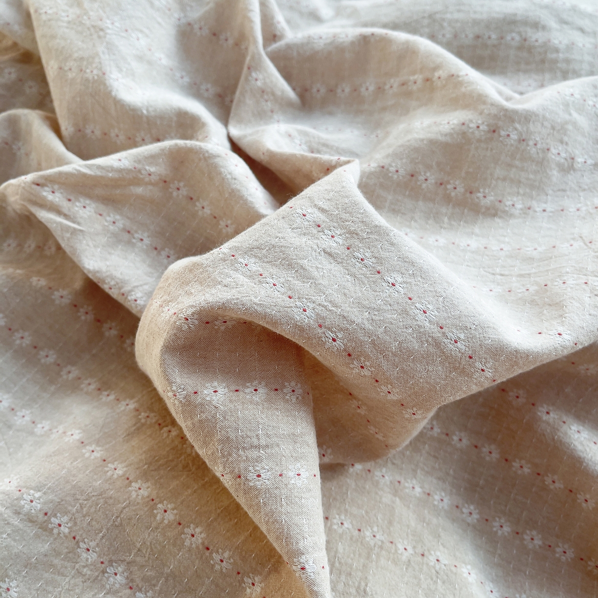 91家纺网 家纺一手货源 找家纺 炫拼家纺 2026新款A类全棉色织提花40支水洗棉四件套-花语系列 花语一初见