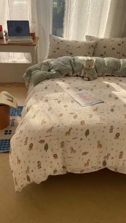 91家纺网 家纺一手货源 找家纺 温眠家纺 2026新款亲肤舒适甄选三层纱印花套件系列四件套 动物团团