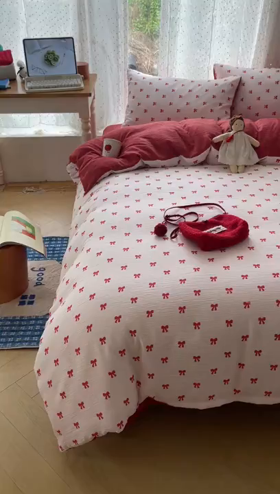 91家纺网 家纺一手货源 找家纺 温眠家纺 2026新款亲肤舒适甄选三层纱印花套件系列四件套 莓果结