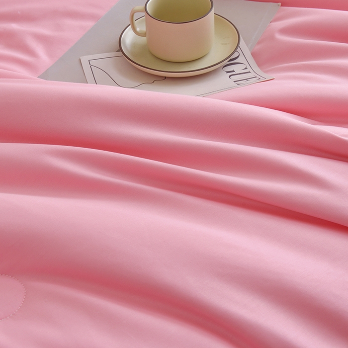 91家纺网 家纺一手货源 找家纺 启优家纺 全棉纯色羽绒被子被芯 粉玉