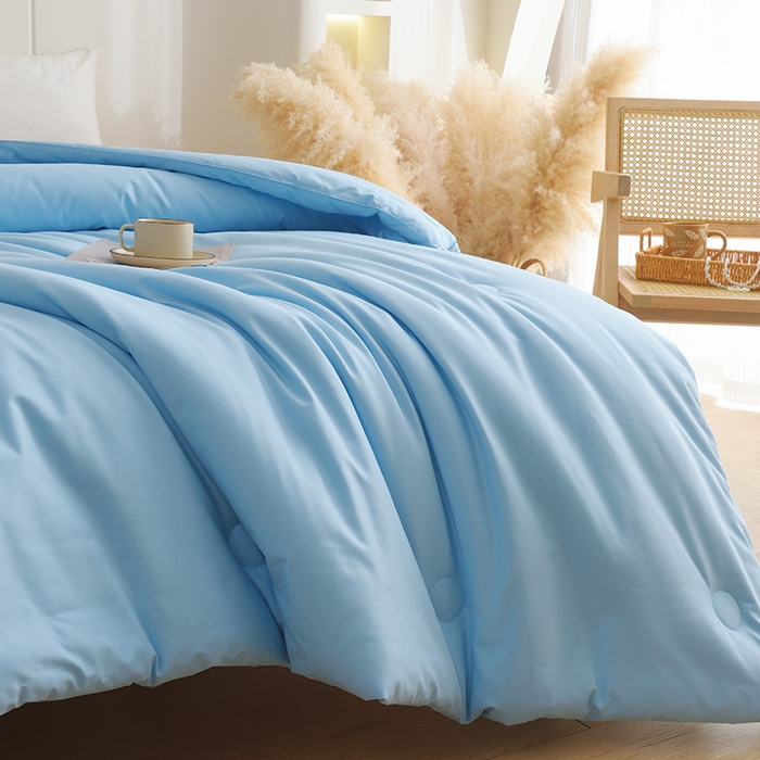 91家纺网 家纺一手货源 找家纺 启优家纺 全棉纯色羽绒被子被芯 天空蓝