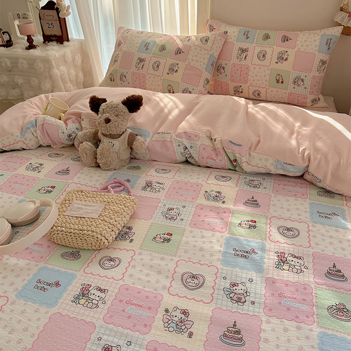 91家纺网 家纺一手货源 找家纺 温眠家纺 2026新款敲可爱的奶呼呼云感双层纱简约四件套系列-超级治愈~ 蛋糕派