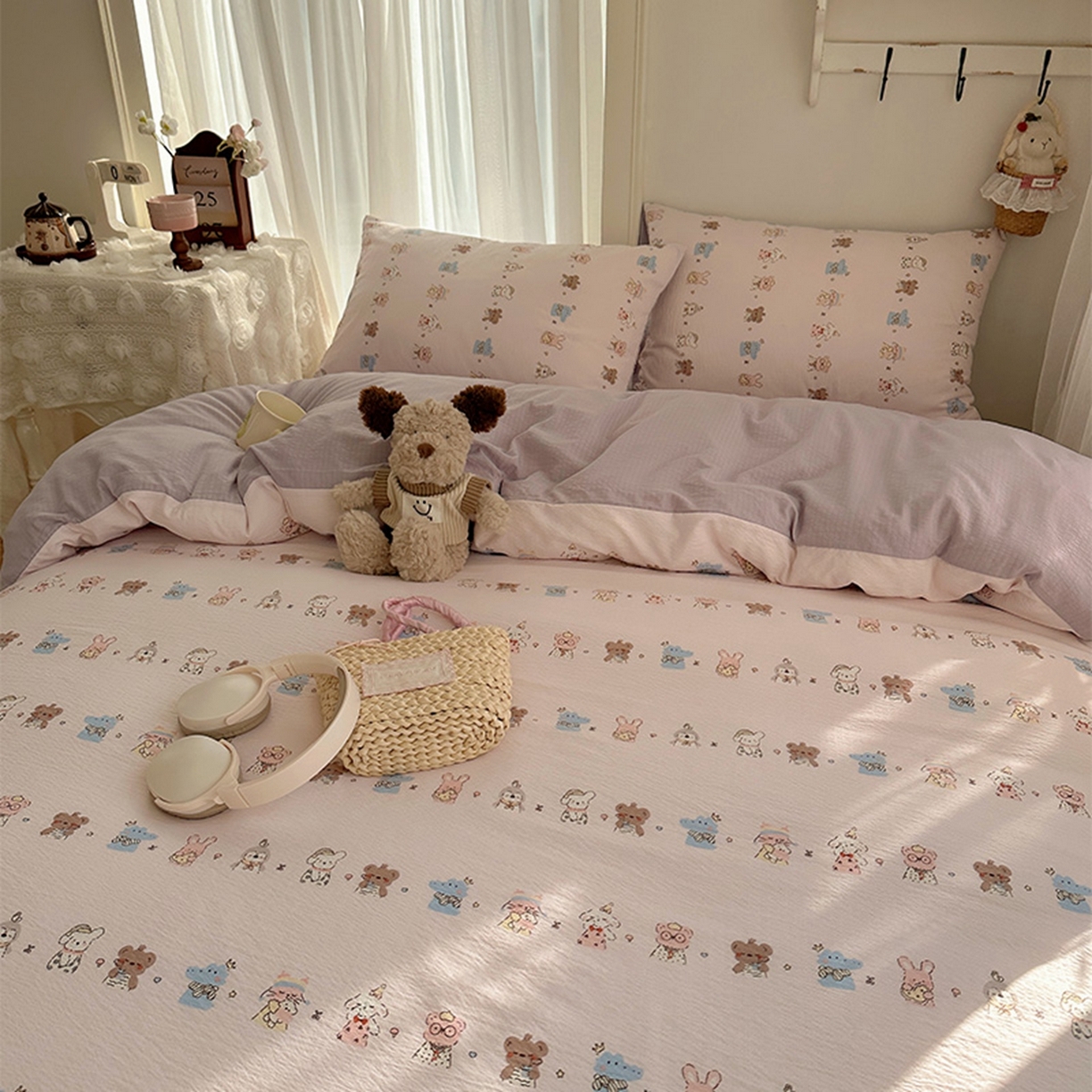 91家纺网 家纺一手货源 找家纺 温眠家纺 2026新款敲可爱的奶呼呼云感双层纱简约四件套系列-超级治愈~ 动物游园