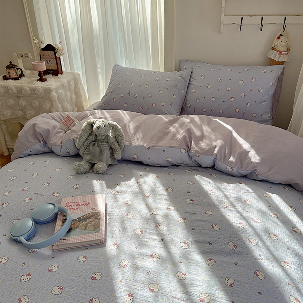 91家纺网 家纺一手货源 找家纺 温眠家纺 2026新款敲可爱的奶呼呼云感双层纱简约四件套系列-超级治愈~ 蓝莓奶糖