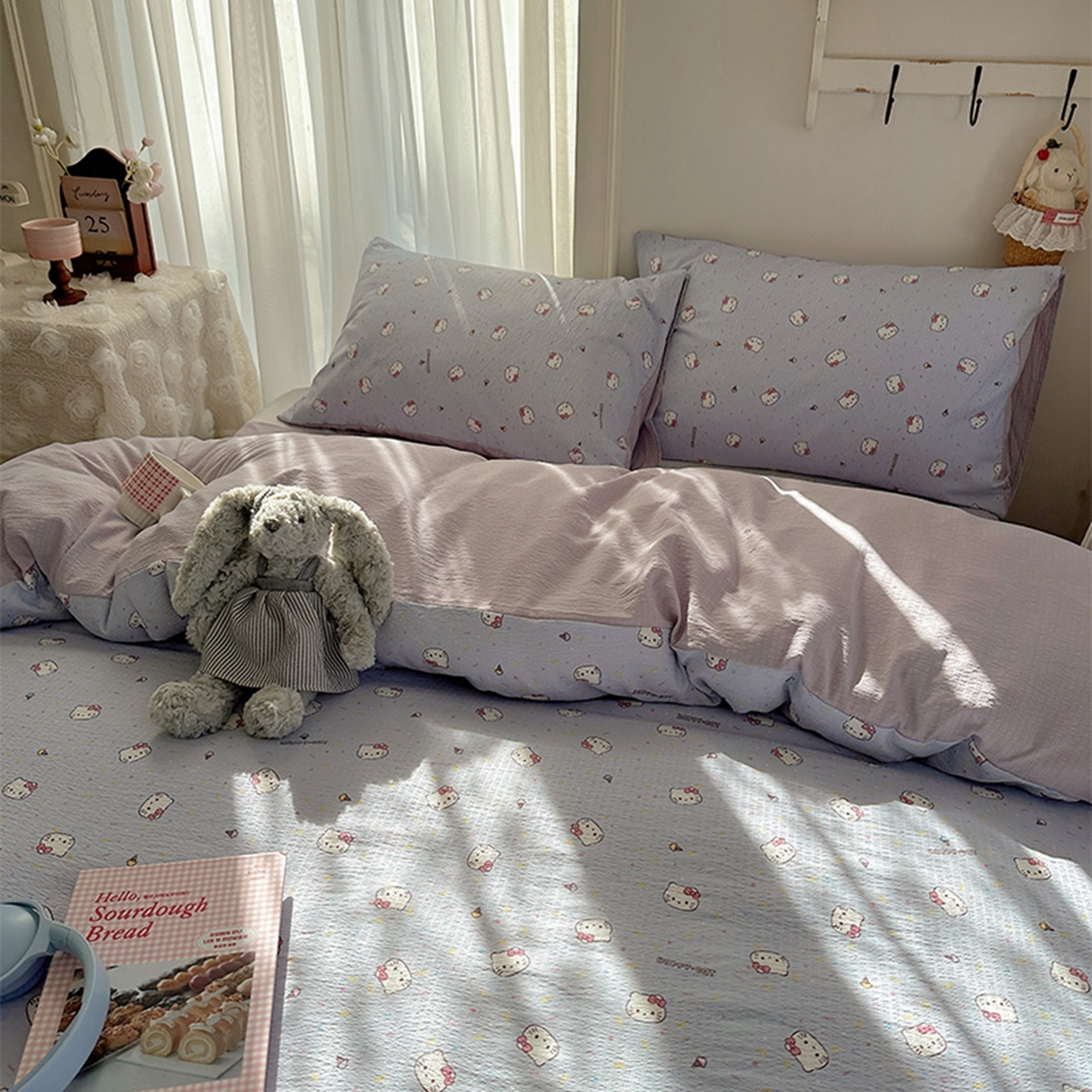 91家纺网 家纺一手货源 找家纺 温眠家纺 2026新款敲可爱的奶呼呼云感双层纱简约四件套系列-超级治愈~ 蓝莓奶糖