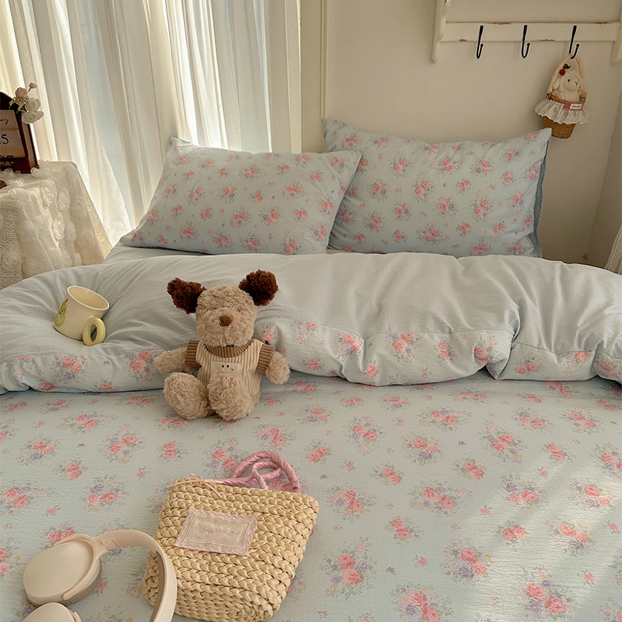 91家纺网 家纺一手货源 找家纺 温眠家纺 2026新款敲可爱的奶呼呼云感双层纱简约四件套系列-超级治愈~ 清风与雾-蓝