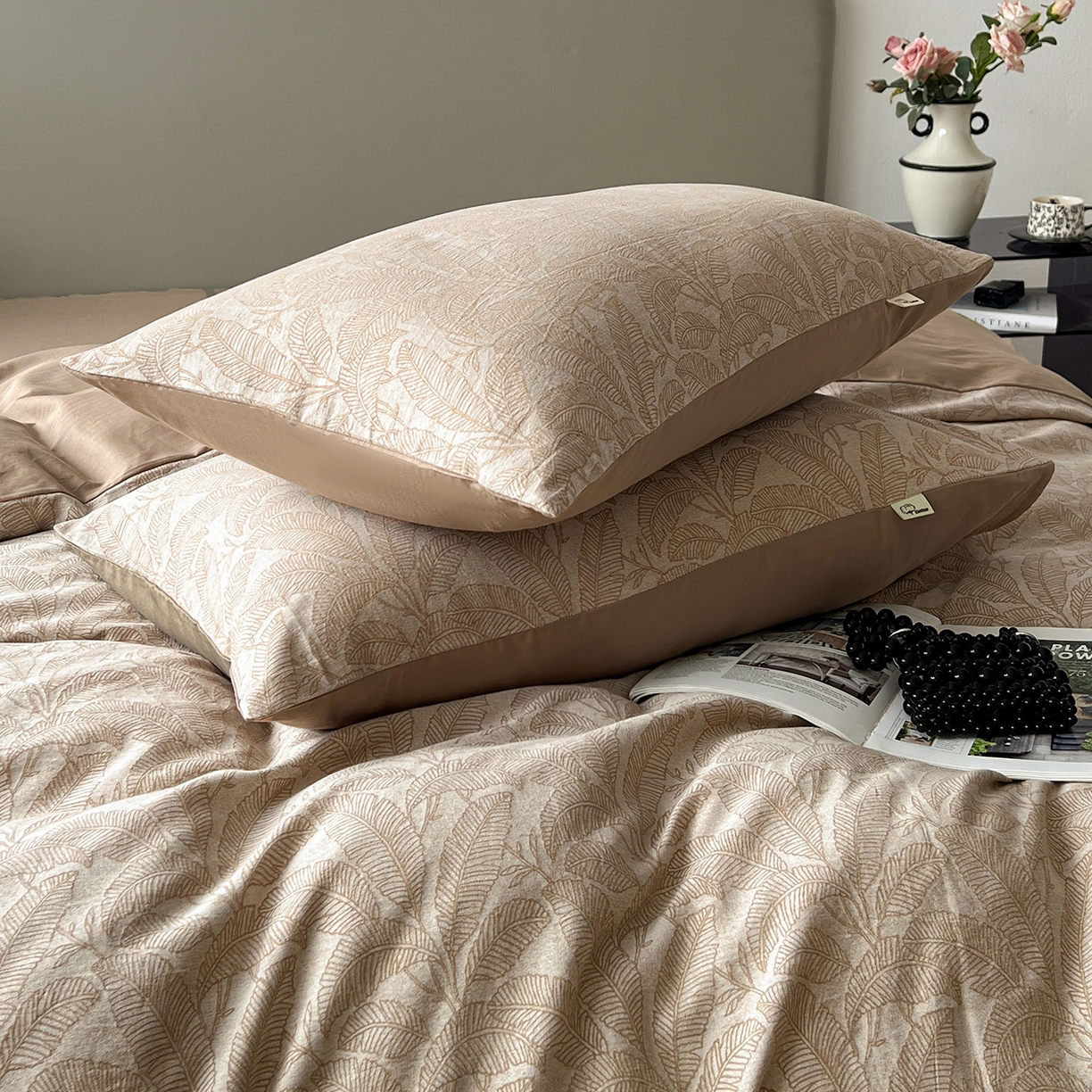 91家纺网 家纺一手货源 找家纺 锦彩家居 2026新款全棉色织大提花四件套-南法假日系列（提供买家秀） 叶茂-咖