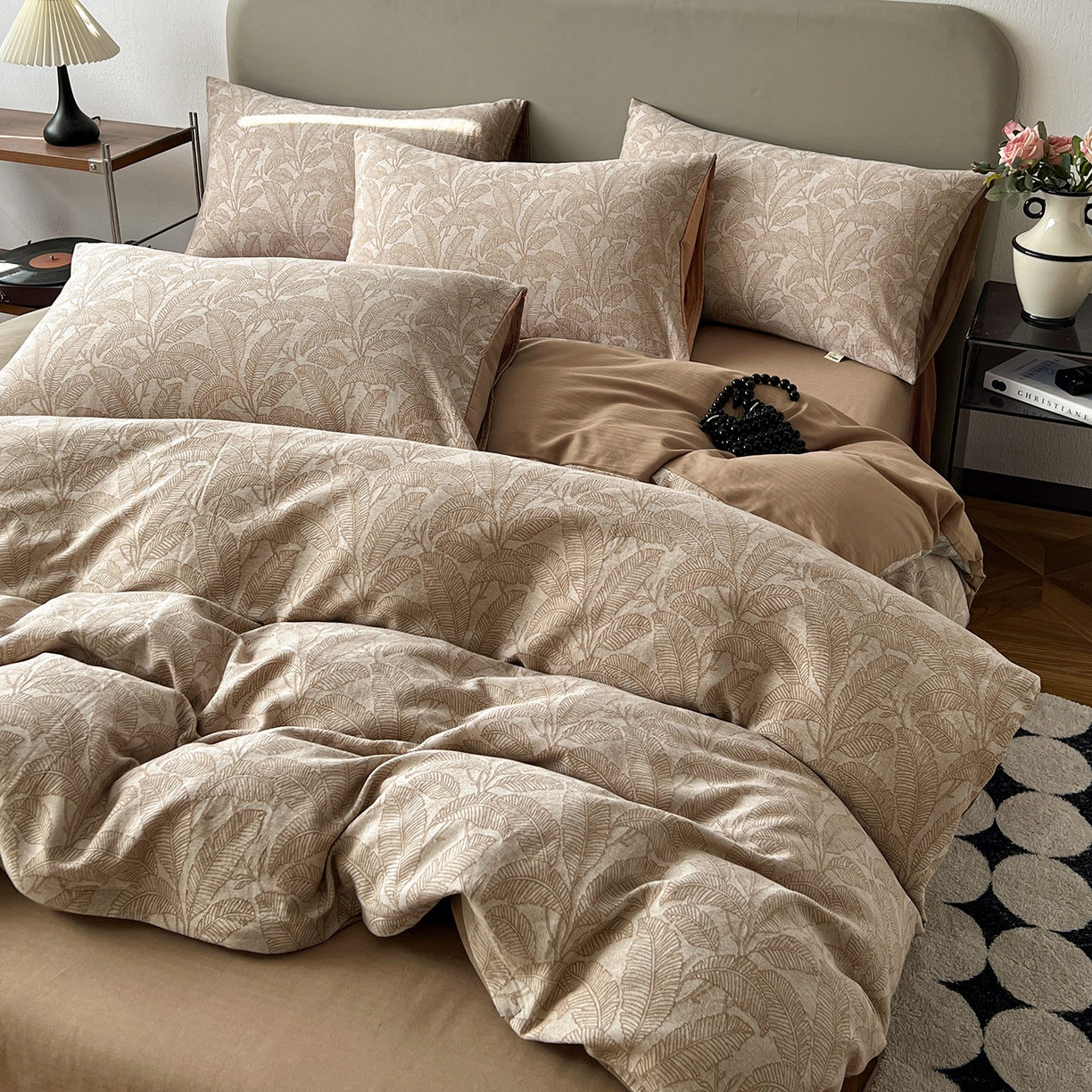 91家纺网 家纺一手货源 找家纺 锦彩家居 2026新款全棉色织大提花四件套-南法假日系列（提供买家秀） 叶茂-咖