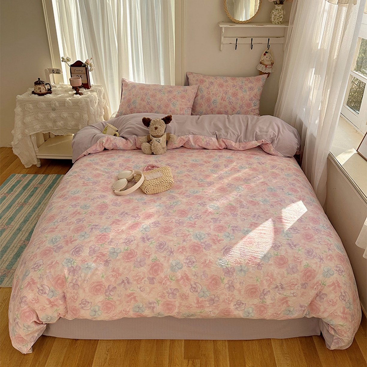 91家纺网 家纺一手货源 找家纺 温眠家纺 2026新款敲可爱的奶呼呼云感双层纱简约四件套系列-超级治愈~ 烟紫