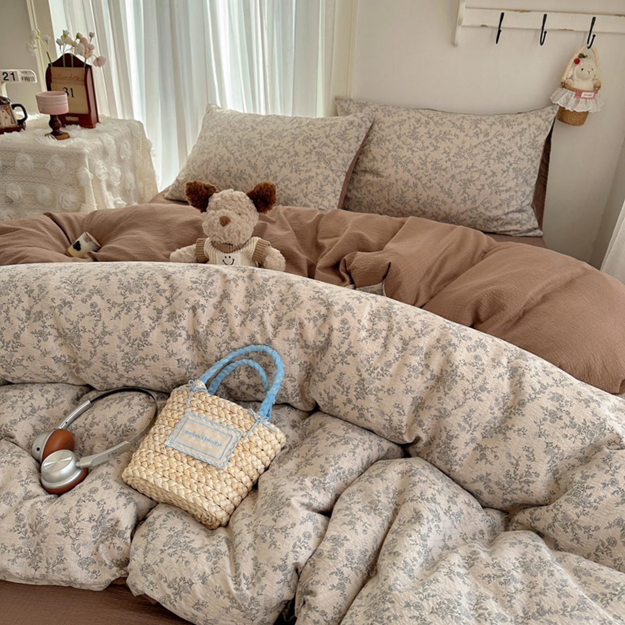 91家纺网 家纺一手货源 找家纺 温眠家纺 2026新款敲可爱的奶呼呼云感双层纱简约四件套系列-超级治愈~ 竹歆花语