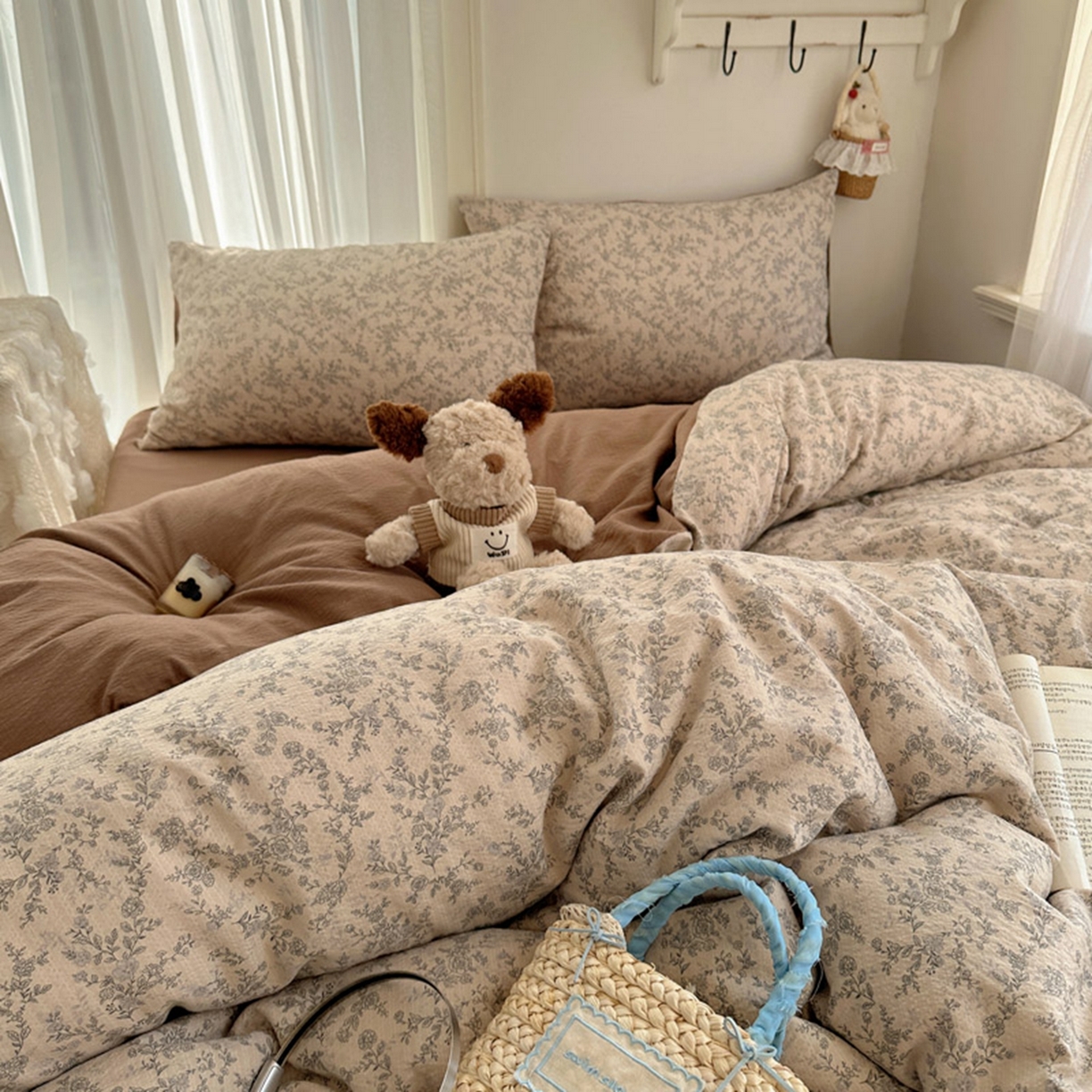 91家纺网 家纺一手货源 找家纺 温眠家纺 2026新款敲可爱的奶呼呼云感双层纱简约四件套系列-超级治愈~ 竹歆花语