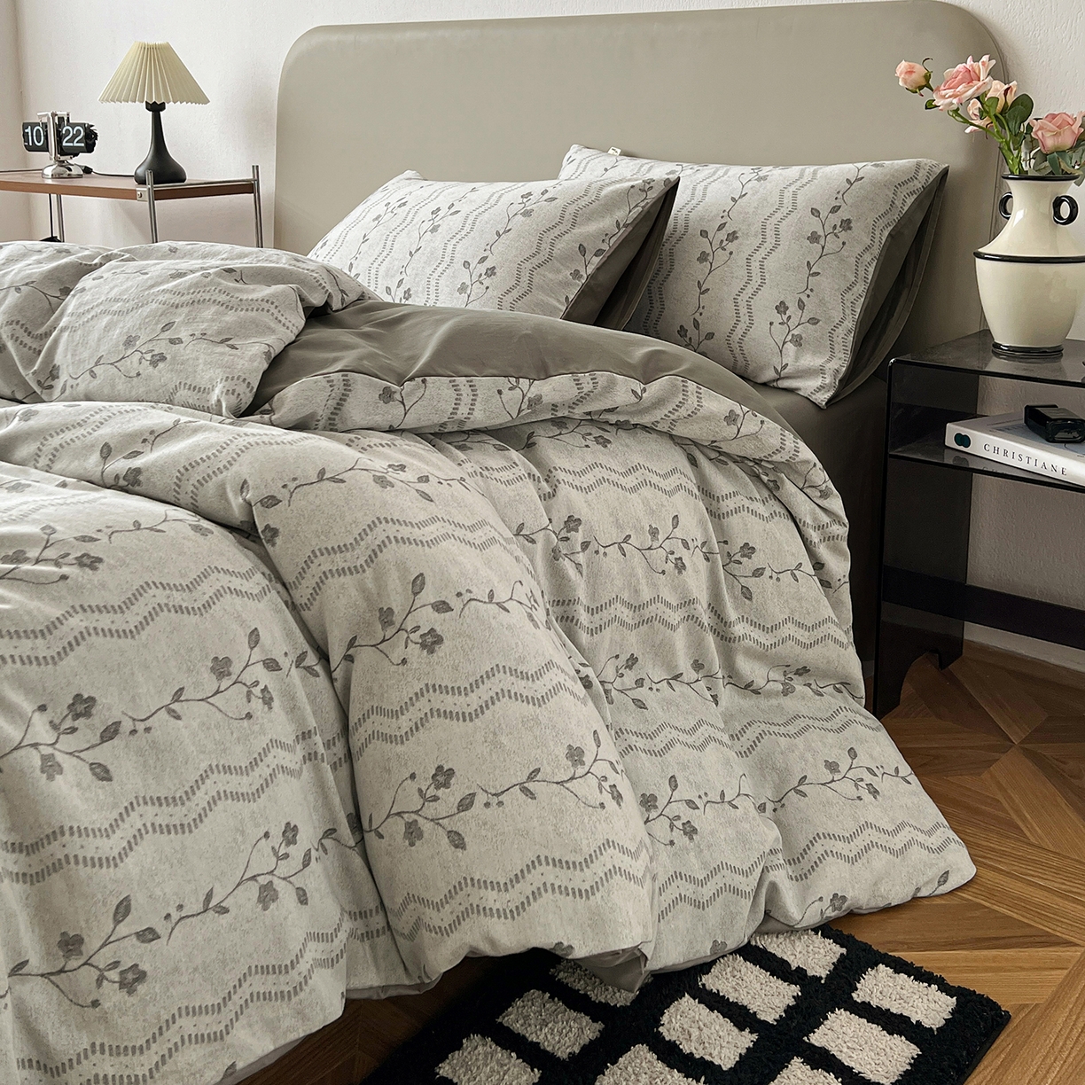 91家纺网 家纺一手货源 找家纺 锦彩家居 2026新款全棉色织大提花四件套-南法假日系列（提供买家秀） 洛川-灰