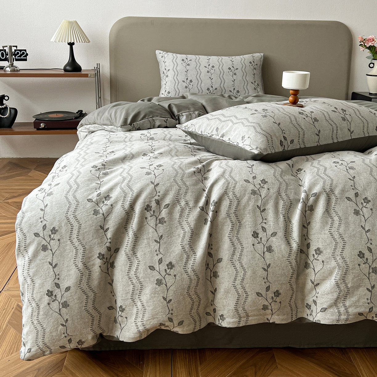 91家纺网 家纺一手货源 找家纺 锦彩家居 2026新款全棉色织大提花四件套-南法假日系列（提供买家秀） 洛川-灰