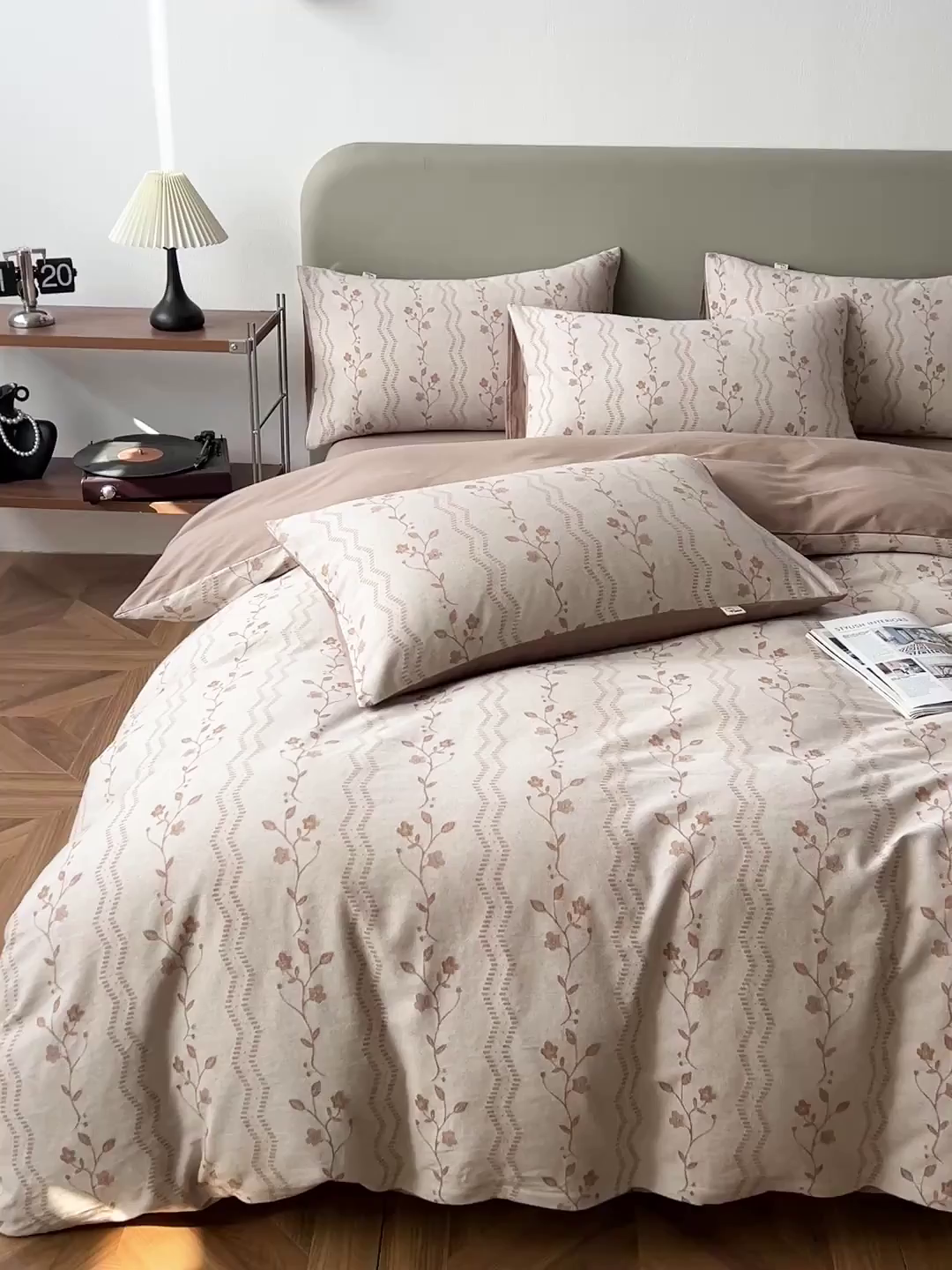 91家纺网 家纺一手货源 找家纺 锦彩家居 2026新款全棉色织大提花四件套-南法假日系列（提供买家秀） 洛川-咖