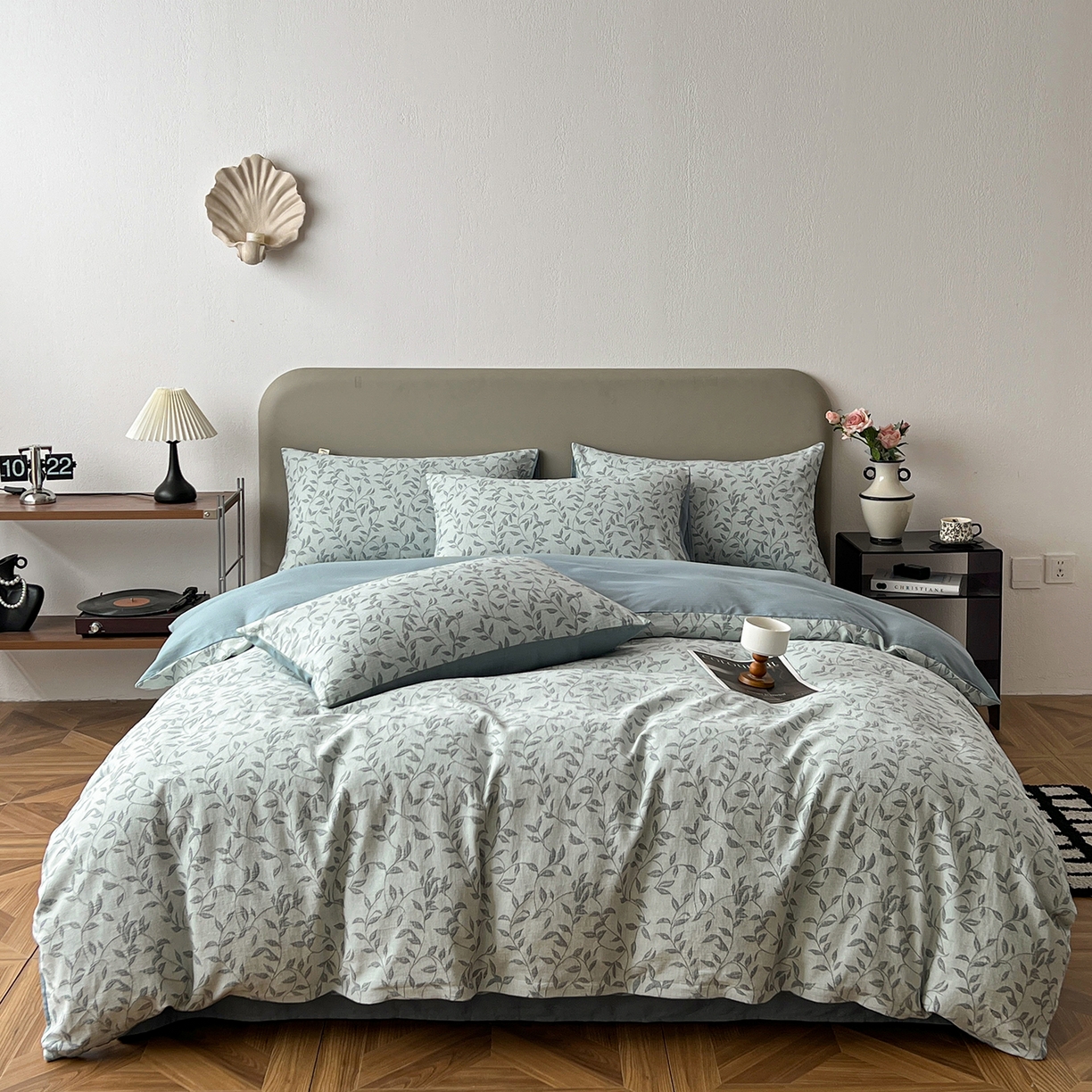 91家纺网 家纺一手货源 找家纺 锦彩家居 2026新款全棉色织三层大提花四件套-花漫辞系列（提供买家秀） 罗蔓-蓝