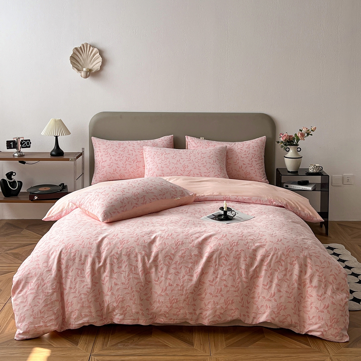 91家纺网 家纺一手货源 找家纺 锦彩家居 2026新款全棉色织三层大提花四件套-花漫辞系列（提供买家秀） 罗蔓-粉