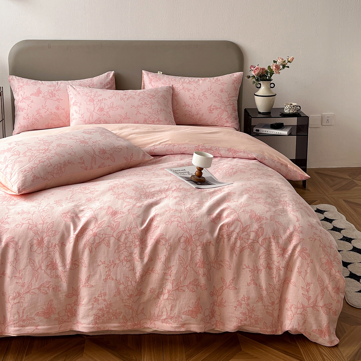 91家纺网 家纺一手货源 找家纺 锦彩家居 2026新款全棉色织三层大提花四件套-花漫辞系列（提供买家秀） 繁花-粉