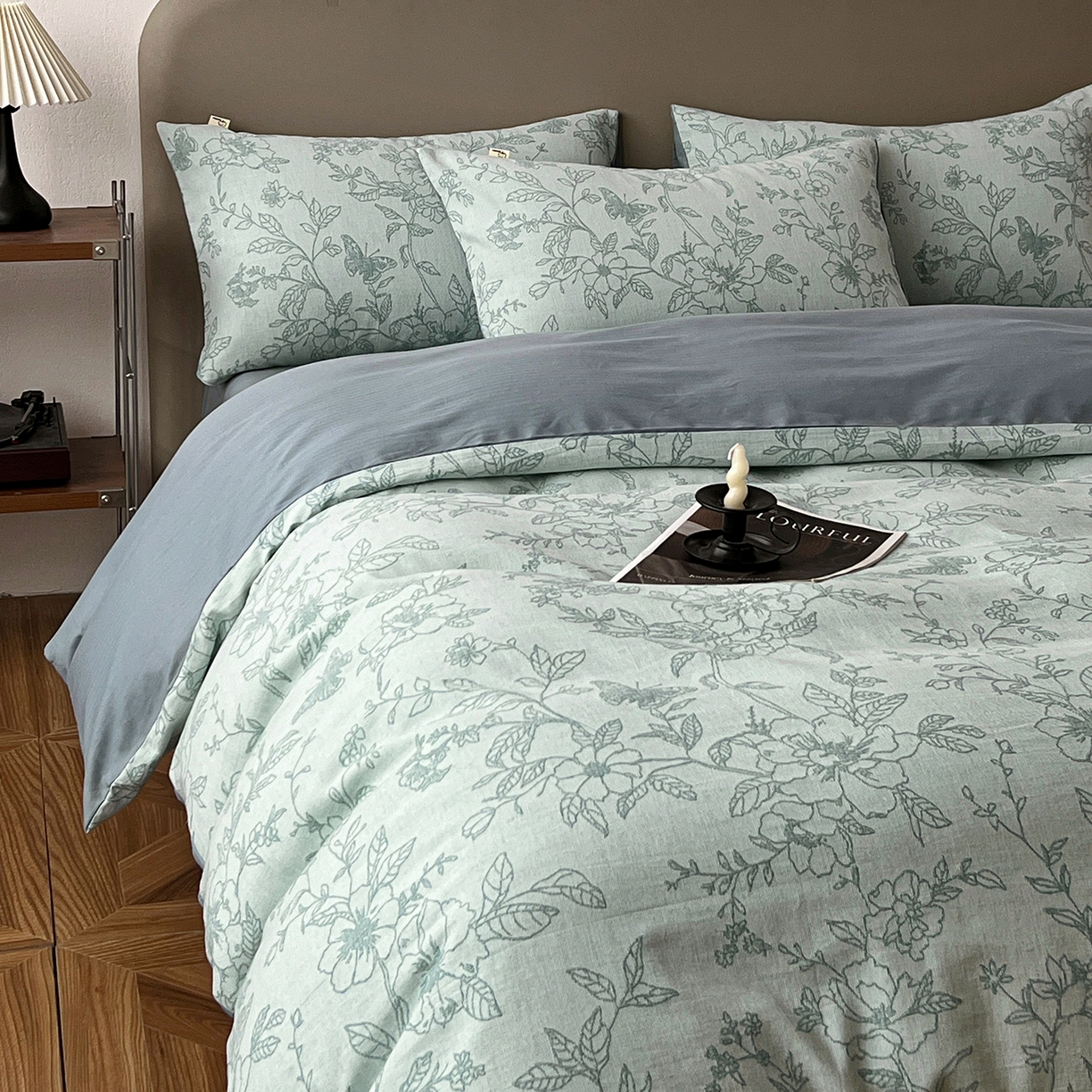 91家纺网 家纺一手货源 找家纺 锦彩家居 2026新款全棉色织三层大提花四件套-花漫辞系列（提供买家秀） 繁花-蓝