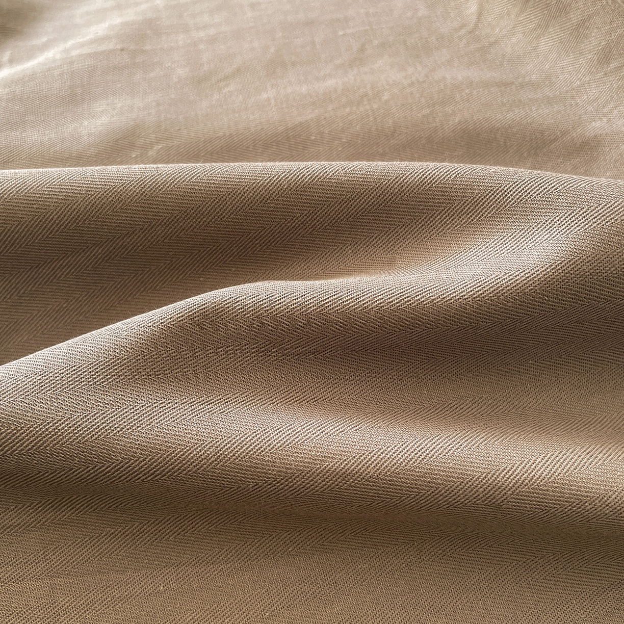 91家纺网 家纺一手货源 找家纺 锦彩家居 2026新款全棉色织三层大提花四件套-花漫辞系列（提供买家秀） 罗蔓-咖