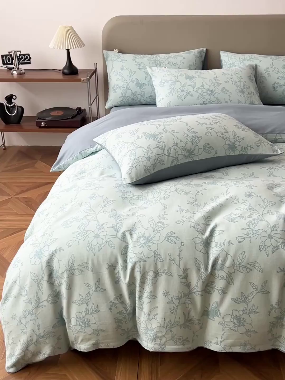 91家纺网 家纺一手货源 找家纺 锦彩家居 2026新款全棉色织三层大提花四件套-花漫辞系列（提供买家秀） 繁花-蓝