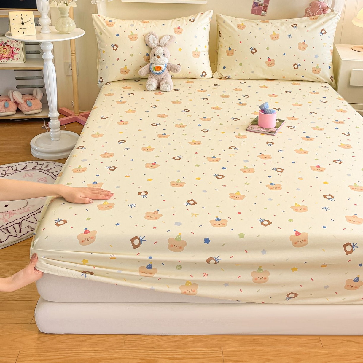 91家纺网 家纺一手货源 找家纺 寻米 2026新款春夏全棉13070印花四件套单品系列-四件套 黄油小熊