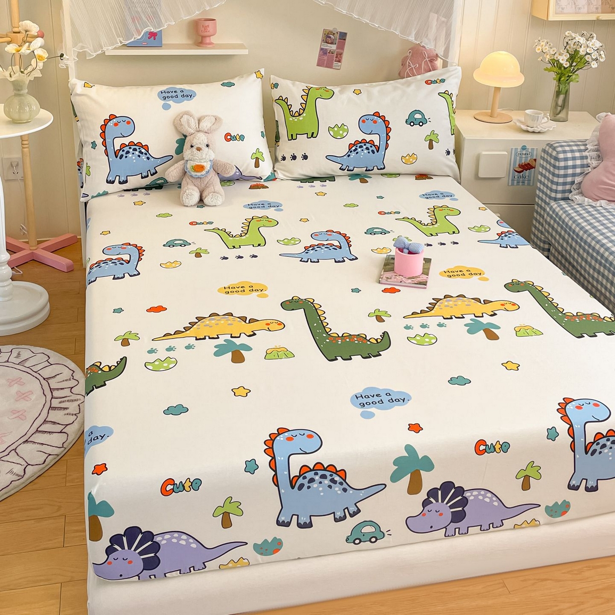 91家纺网 家纺一手货源 找家纺 寻米 2026新款春夏全棉13070印花四件套单品系列-四件套 恐龙乐园