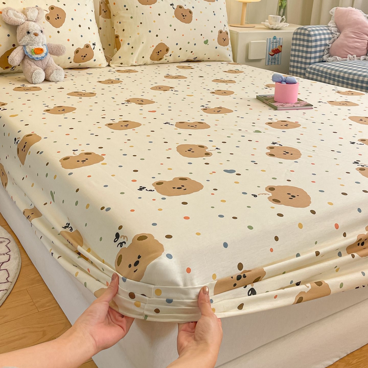 91家纺网 家纺一手货源 找家纺 寻米 2026新款春夏全棉13070印花四件套单品系列-四件套 小熊软糖