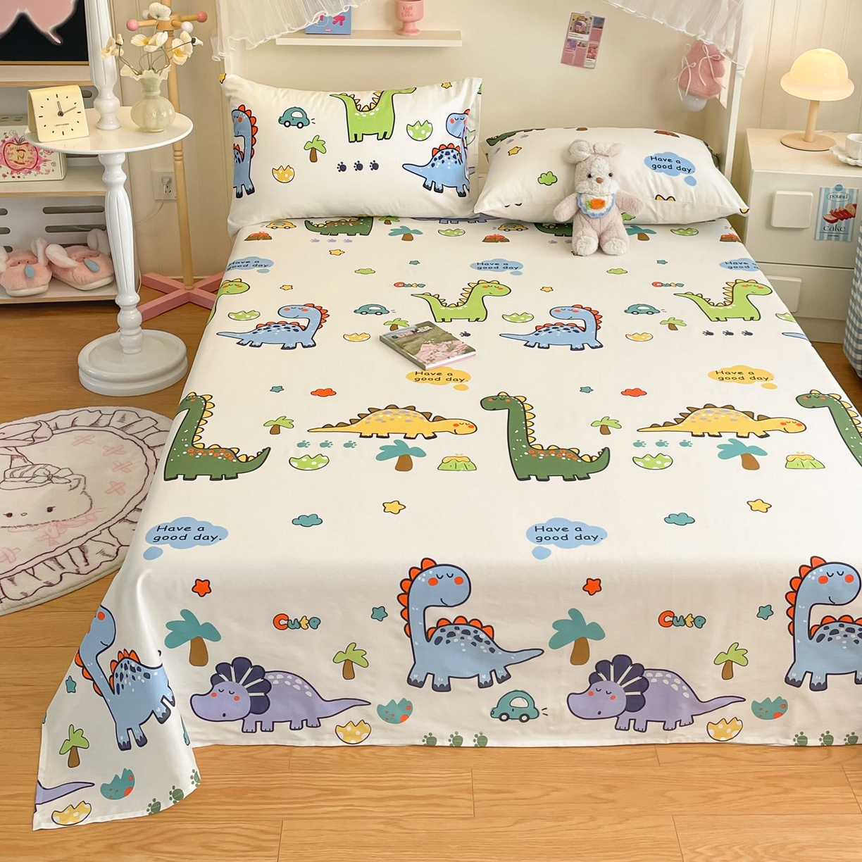 91家纺网 家纺一手货源 找家纺 寻米 2026新款春夏全棉13070印花四件套单品系列-四件套 恐龙乐园