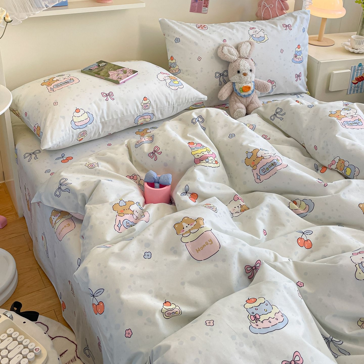 91家纺网 家纺一手货源 找家纺 寻米 2026新款春夏全棉13070印花四件套单品系列-四件套 小熊饼干