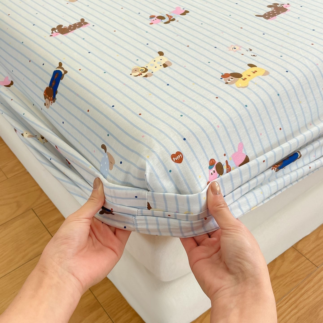 91家纺网 家纺一手货源 找家纺 寻米 2026新款春夏全棉13070印花四件套单品系列-四件套 小狗没烦恼-兰