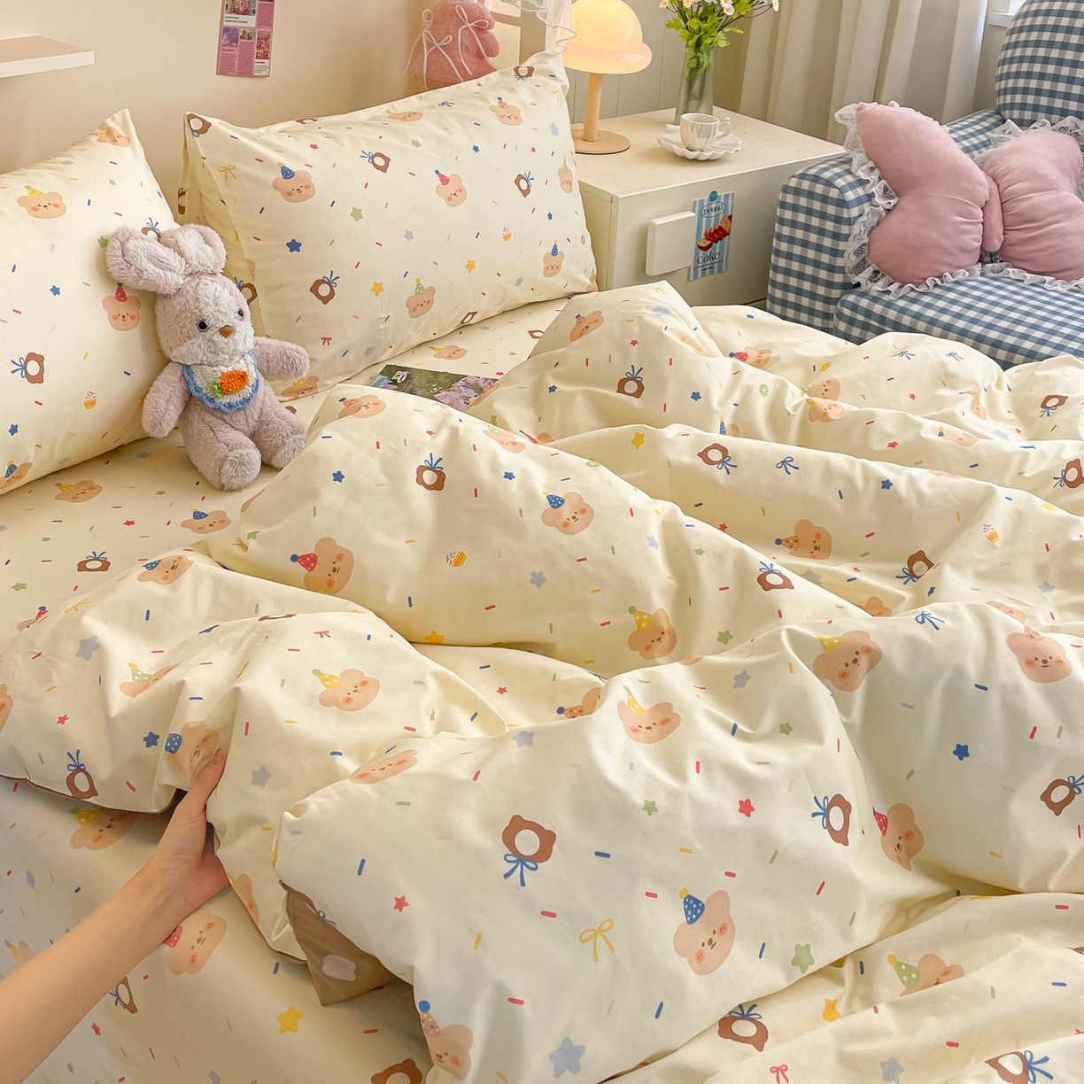 91家纺网 家纺一手货源 找家纺 寻米 2026新款春夏全棉13070印花四件套单品系列-四件套 黄油小熊