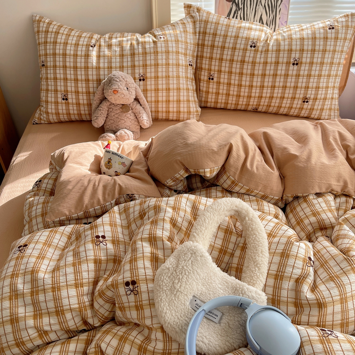 91家纺网 家纺一手货源 找家纺 繁花家居 2026新款木棉双层纱四件套 焦糖格樱1