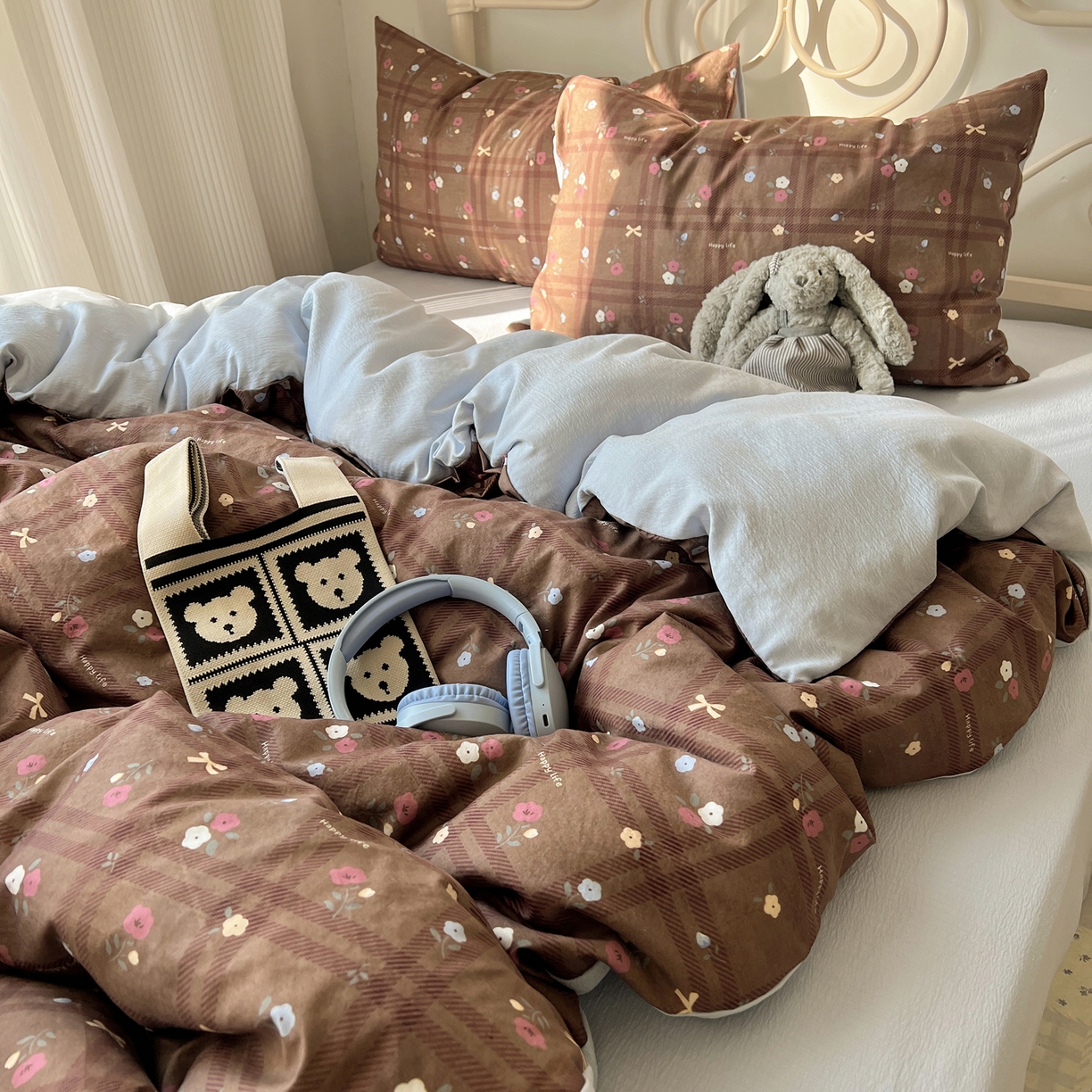 91家纺网 家纺一手货源 找家纺 繁花家居 2026新款木棉双层纱四件套 蓝色咖棕花