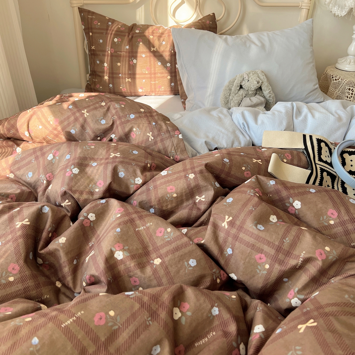 91家纺网 家纺一手货源 找家纺 繁花家居 2026新款木棉双层纱四件套 蓝色咖棕花