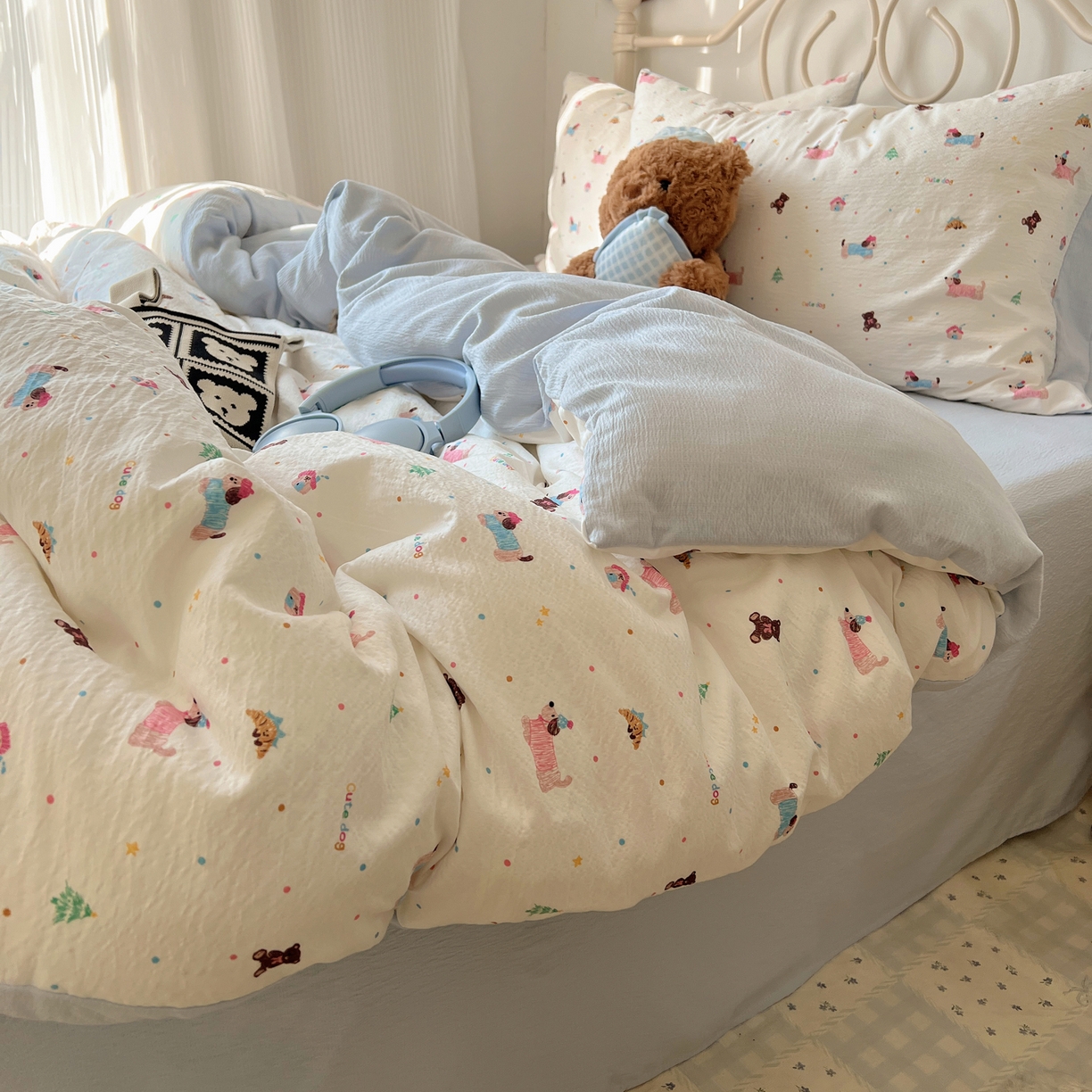 91家纺网 家纺一手货源 找家纺 繁花家居 2026新款木棉双层纱四件套 蓝色腊肠狗