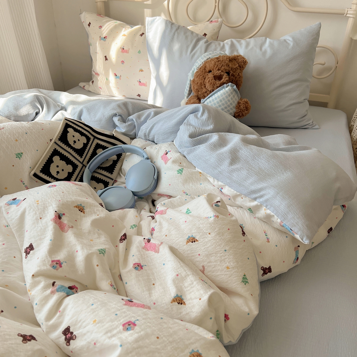 91家纺网 家纺一手货源 找家纺 繁花家居 2026新款木棉双层纱四件套 蓝色腊肠狗