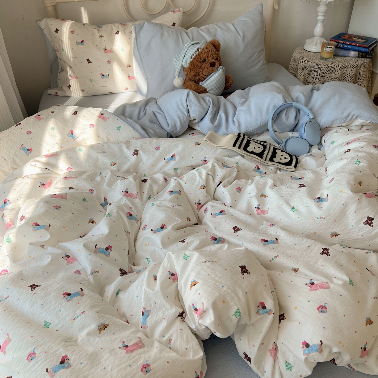 91家纺网 家纺一手货源 找家纺 繁花家居 2026新款木棉双层纱四件套 蓝色腊肠狗