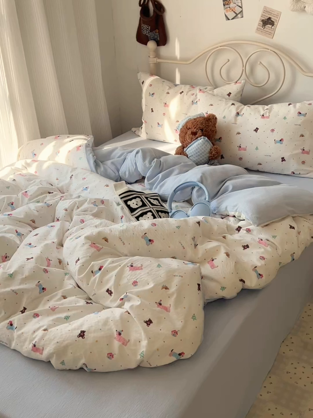 91家纺网 家纺一手货源 找家纺 繁花家居 2026新款木棉双层纱四件套 蓝色腊肠狗