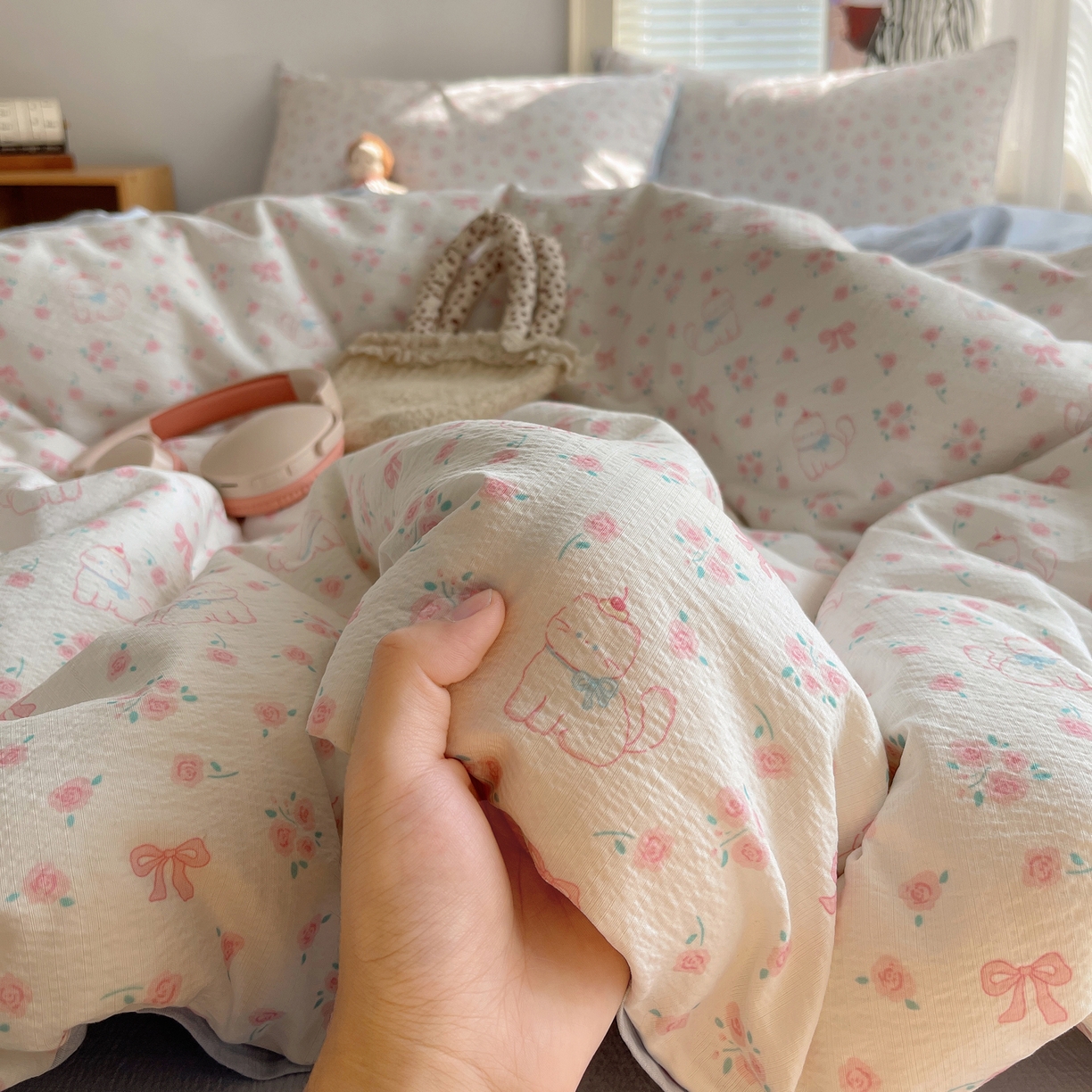 91家纺网 家纺一手货源 找家纺 繁花家居 2026新款木棉双层纱四件套 喵喵花结